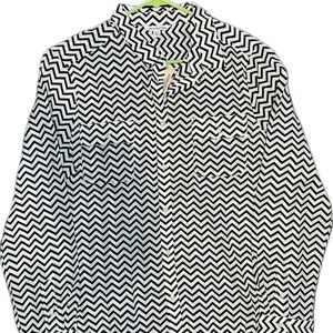 Black and White Chevron Women’s Button-up Shirt